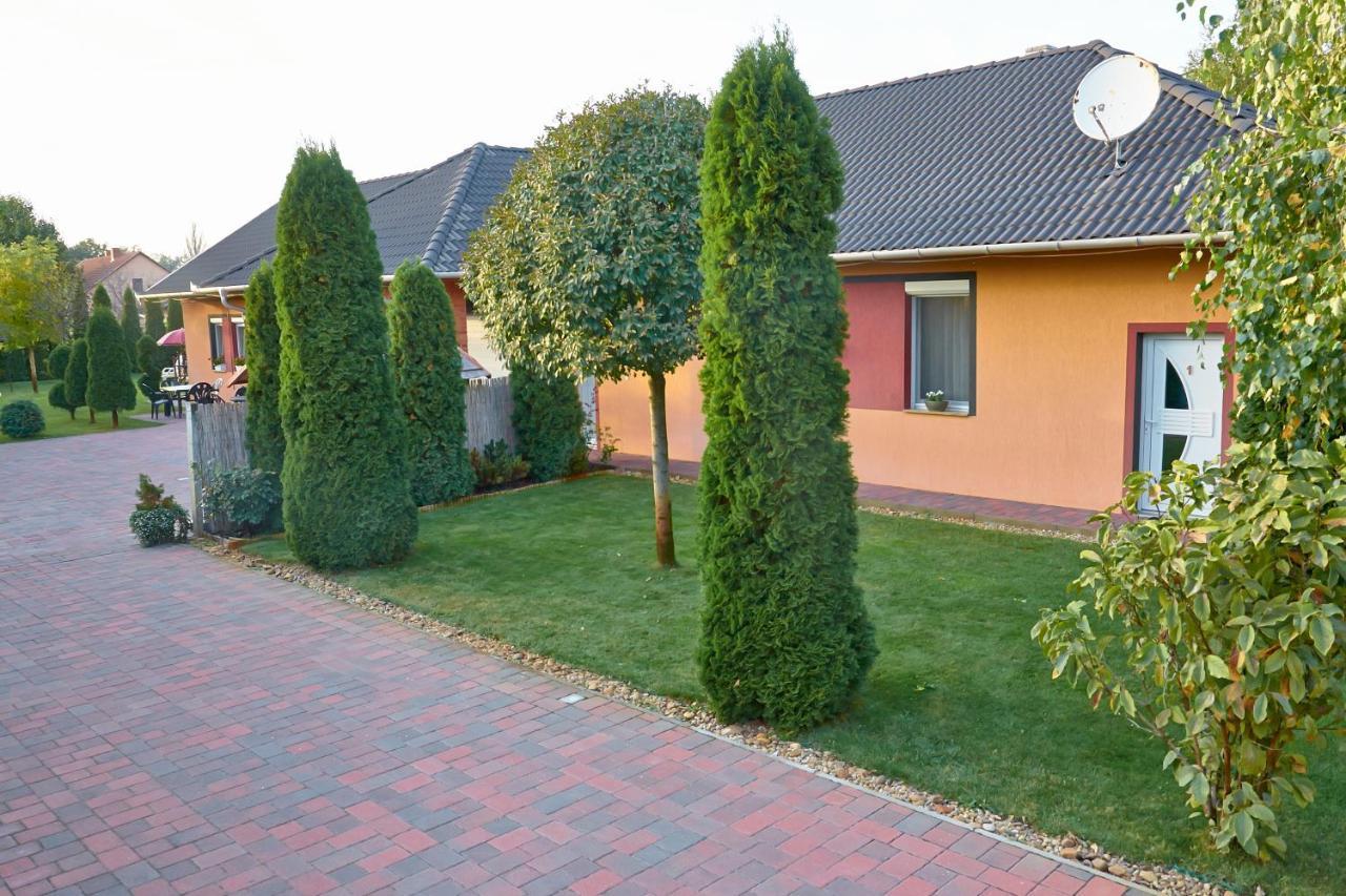 Homokháti Apartman Mórahalom Exterior foto